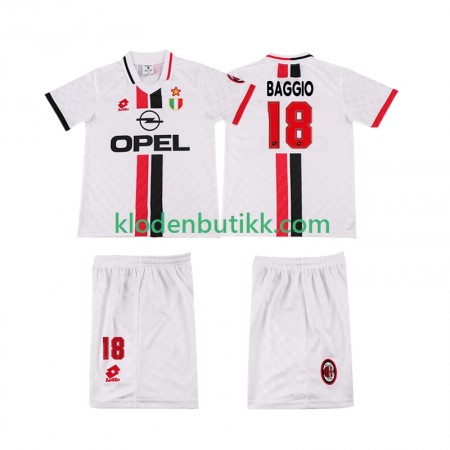 AC Milan BAGGIO 18 Barn Retro Borte Fotballdrakt 1996 1997 Kortermet
